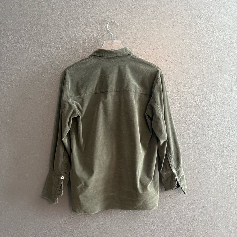 Trebarrabi Green Velvet Button Down W/ Asymmetrical Size M - Picture 2 of 7